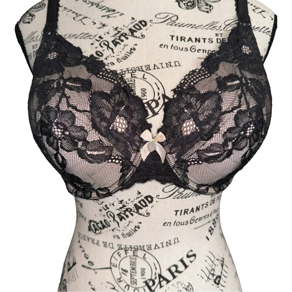 Victoria’s Secret Body by Victoria Lined Perfect Coverage Size 34DD - Picture 8 of 9